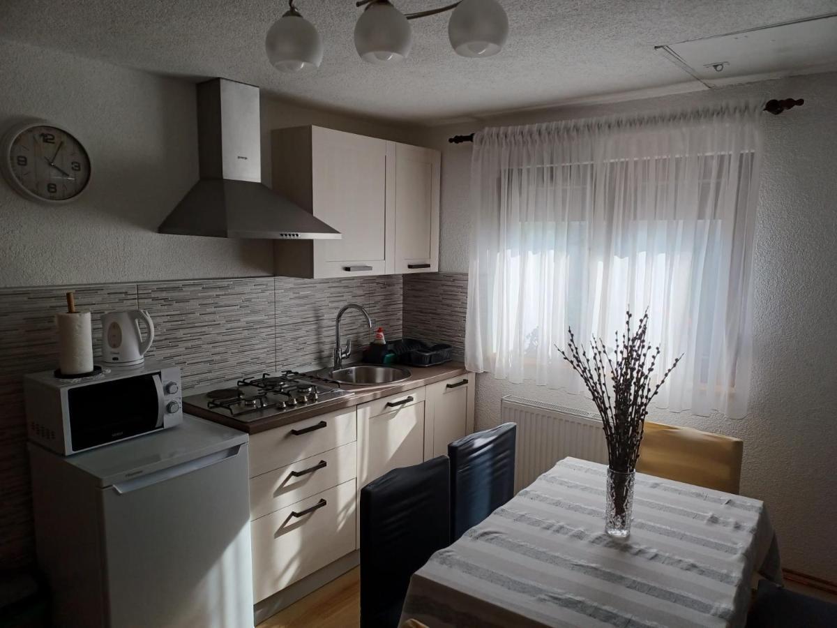 Apartman Soljac Perusic Exterior photo