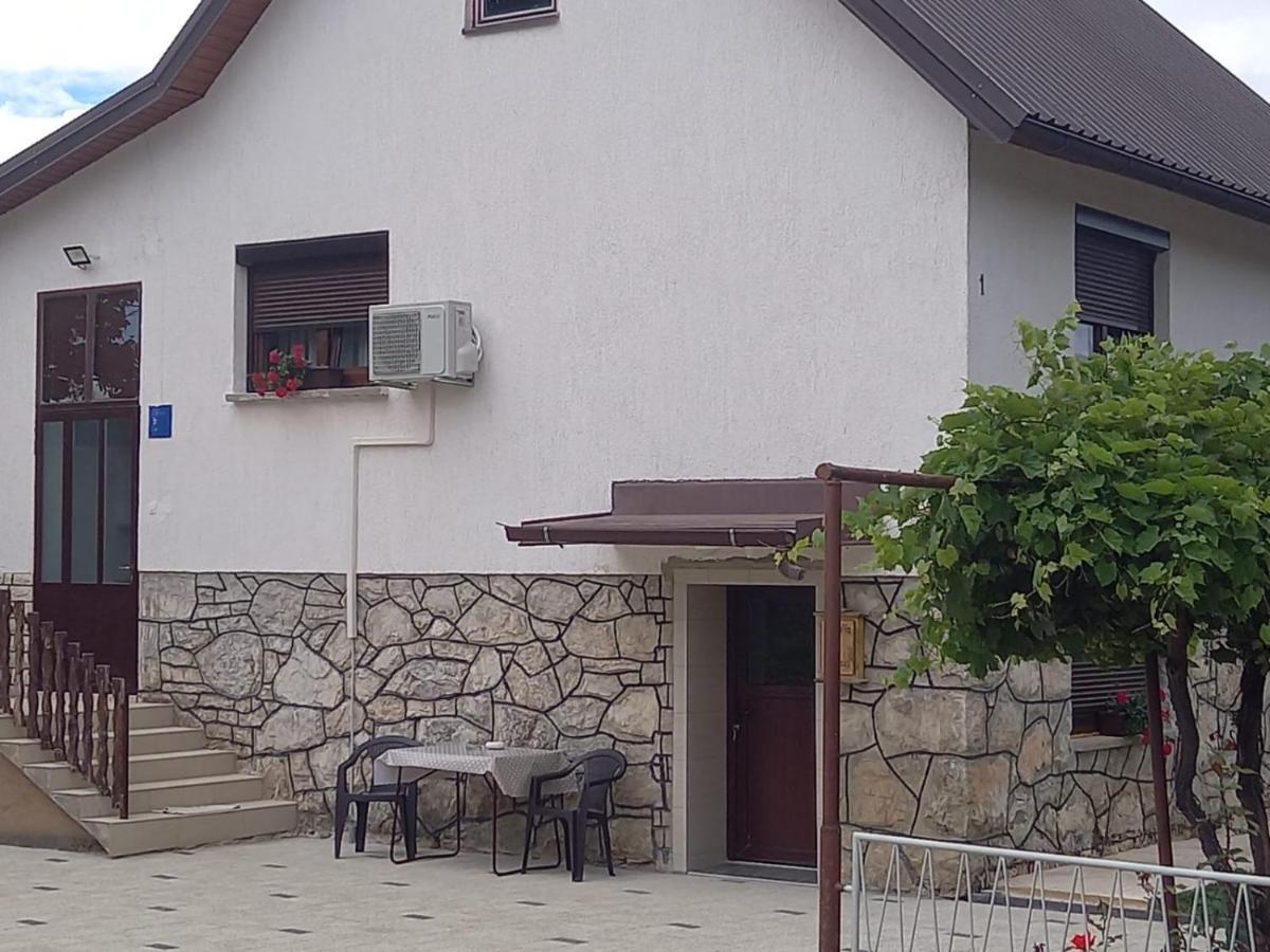 Apartman Soljac Perusic Exterior photo